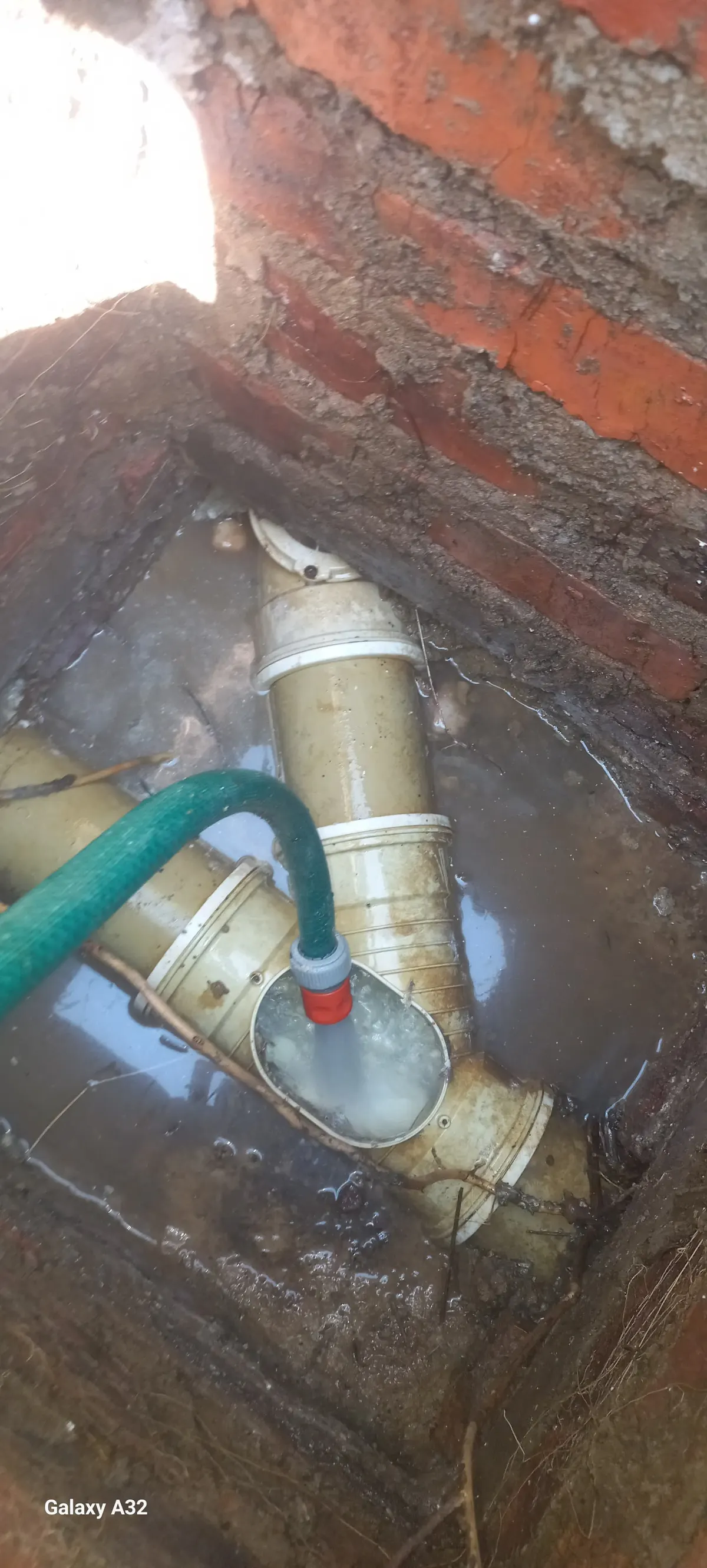 Emergency drain unblocking in Birchleigh – 24/7 call-out