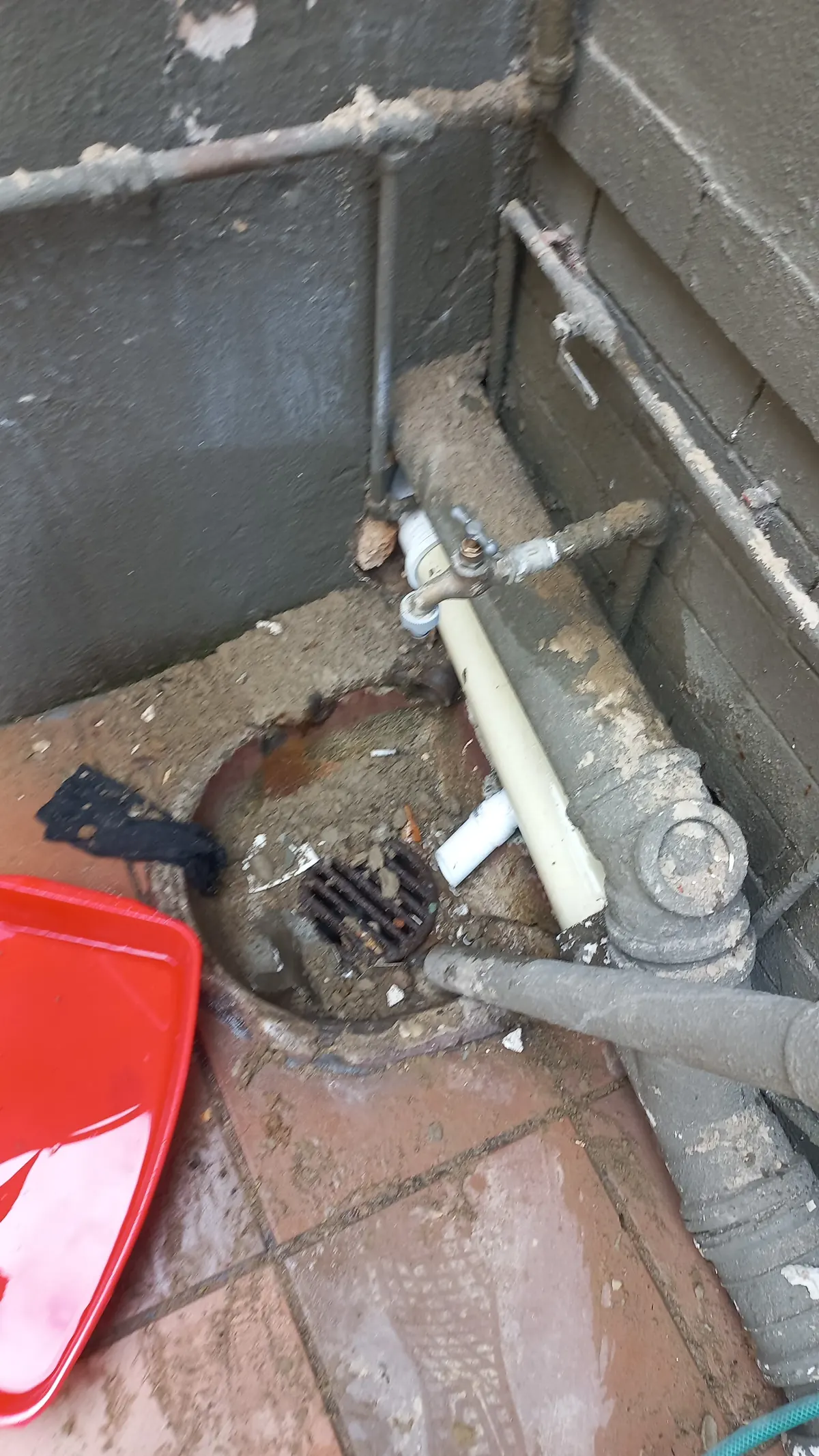 Emergency drain unblocking in Centurion Central – 24/7 call-out