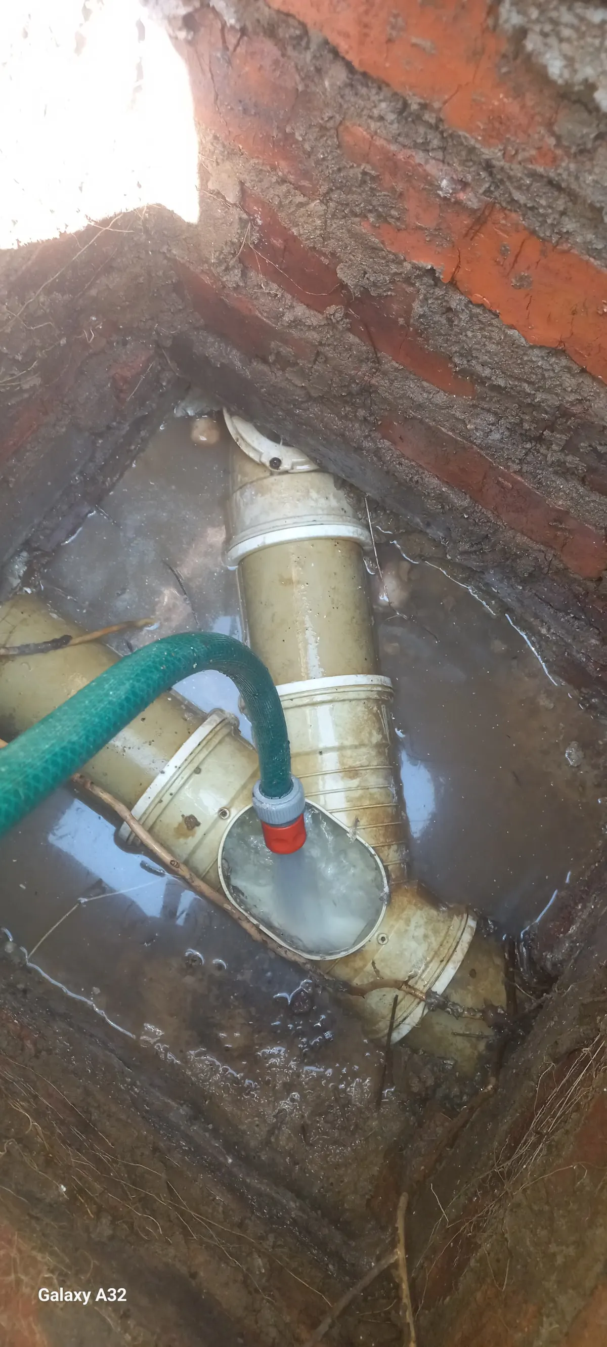 24/7 emergency drain unblocking in Sandton